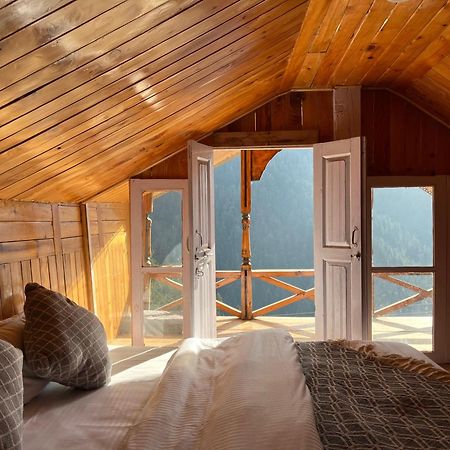 Odin Hostel Shoja Екстериор снимка