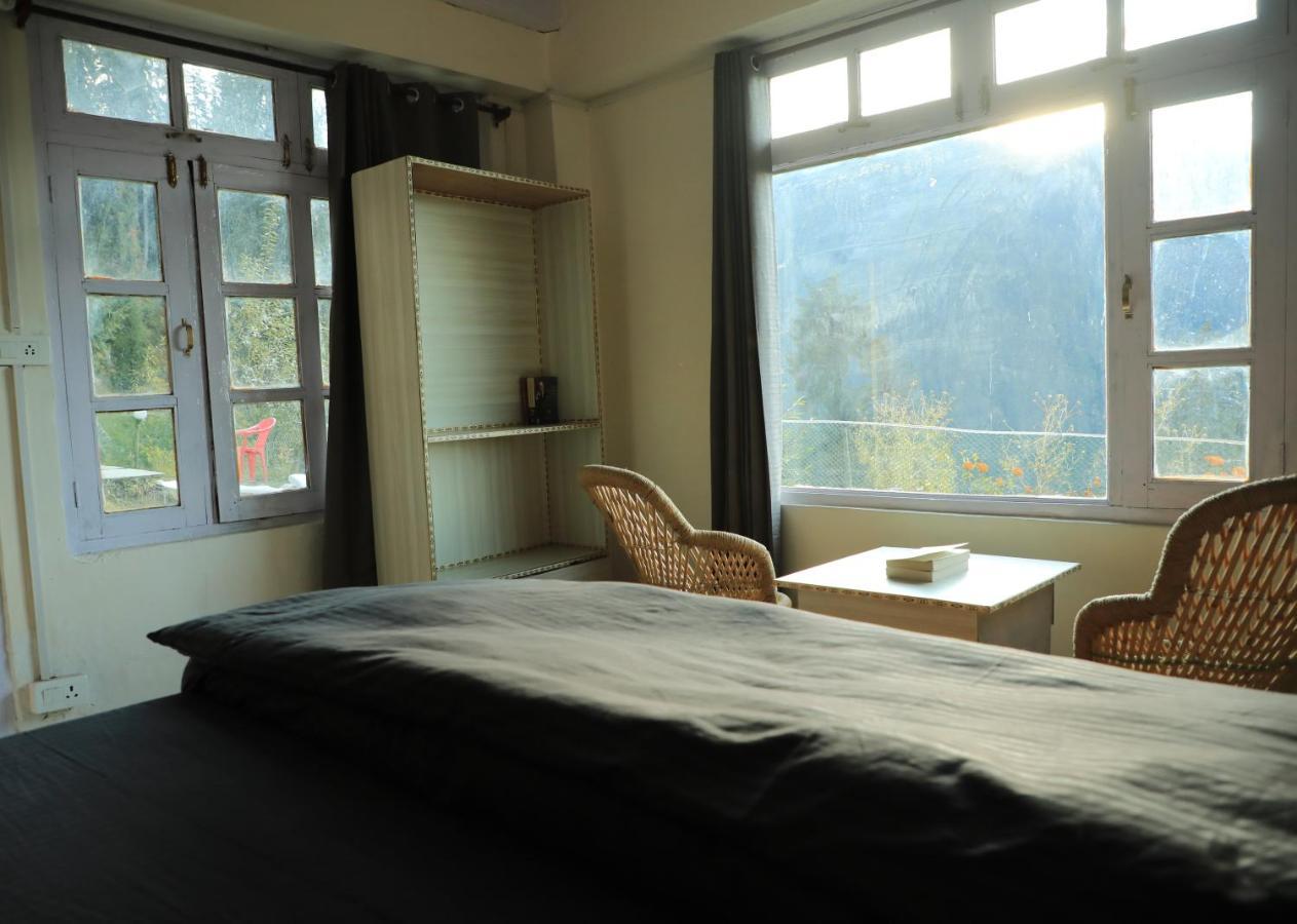 Odin Hostel Shoja Екстериор снимка