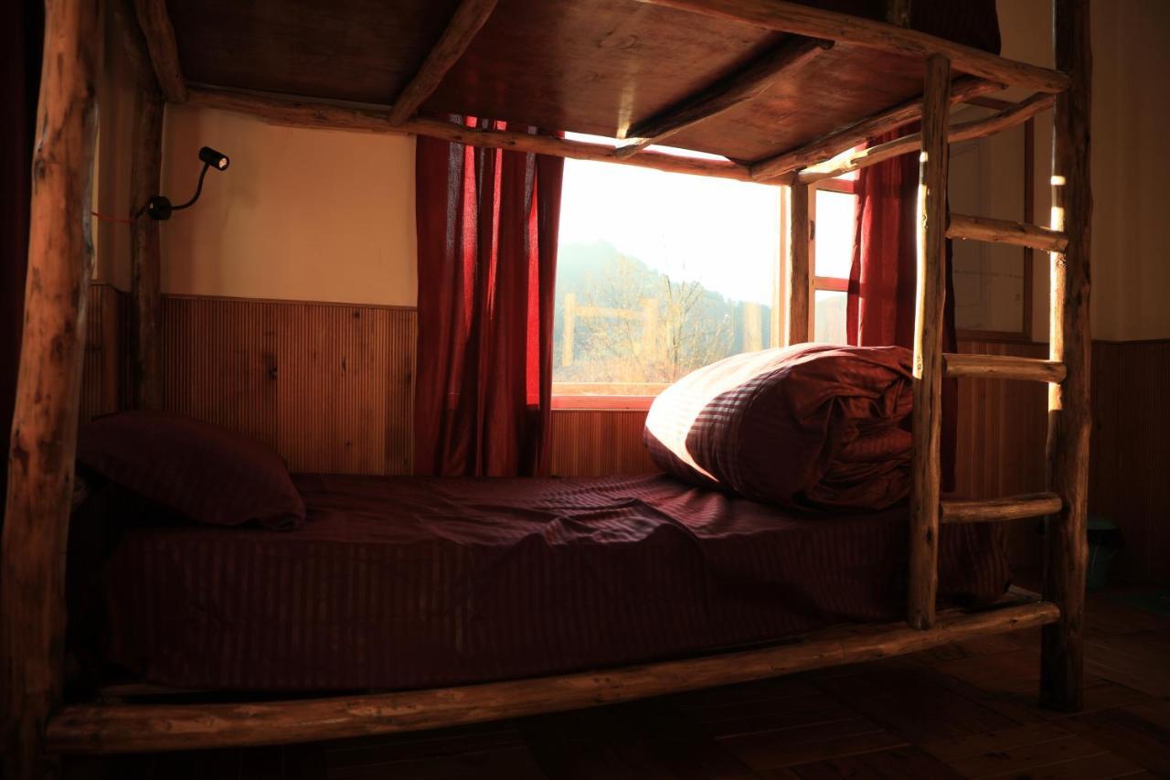 Odin Hostel Shoja Екстериор снимка