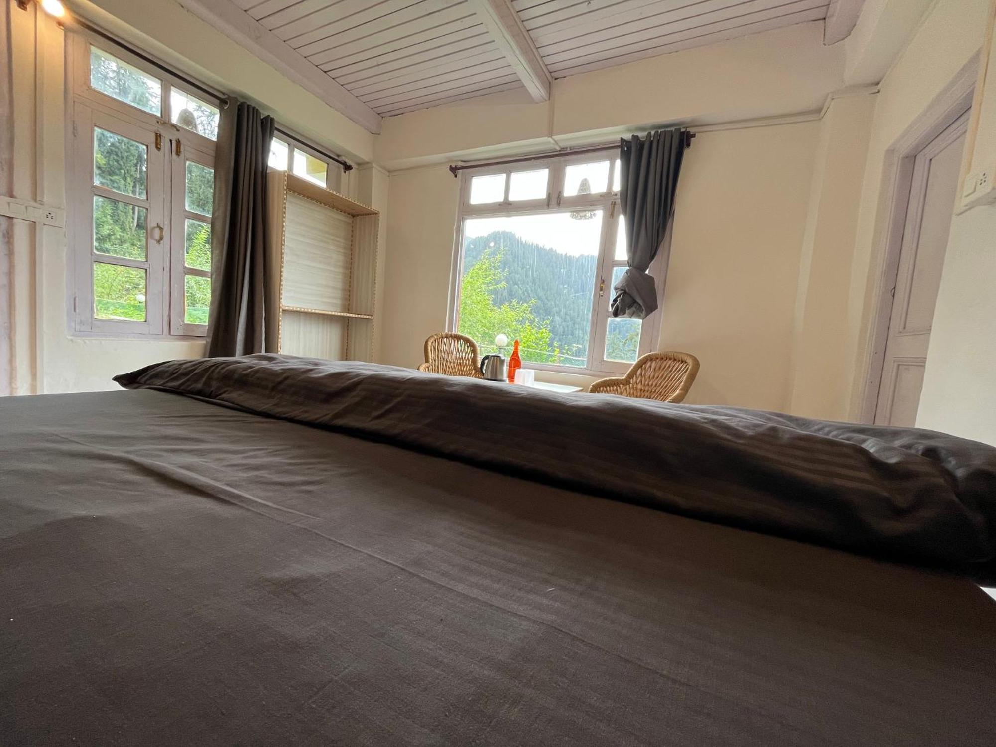 Odin Hostel Shoja Екстериор снимка